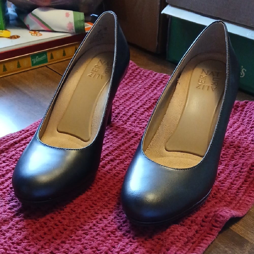 Aldo Classic Black Heels